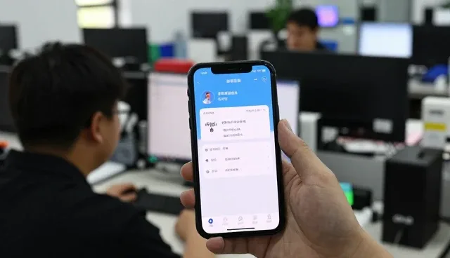 福建鸿鹰网络科技有限公司提供适合信息化方案的小程序开发等